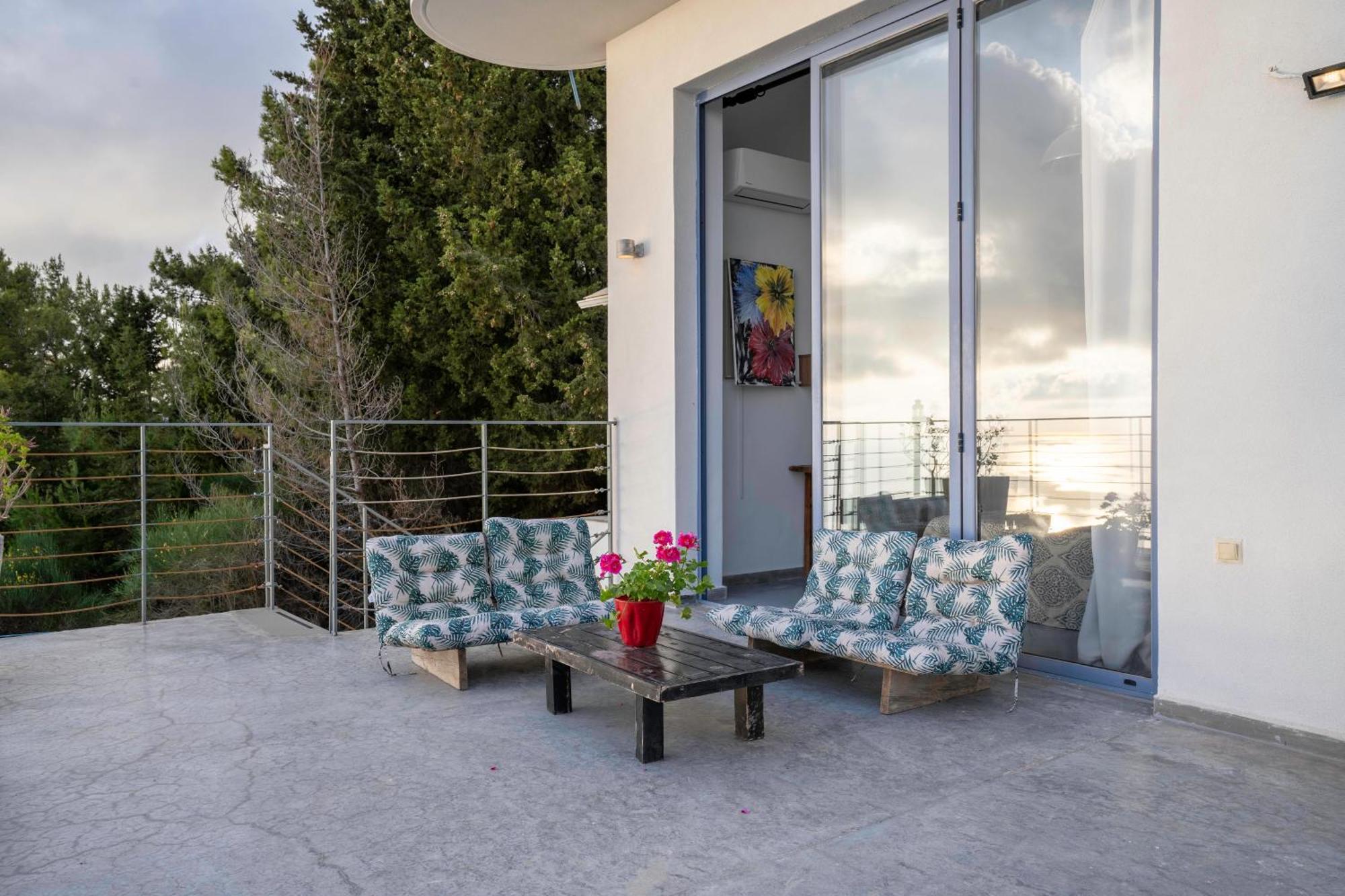 Serenity Boutique Suites Athánion Exteriér fotografie